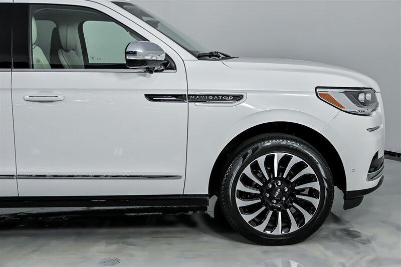 used 2024 Lincoln Navigator car, priced at $89,995