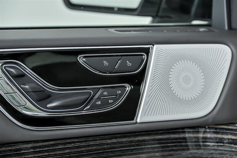 used 2024 Lincoln Navigator car, priced at $89,995