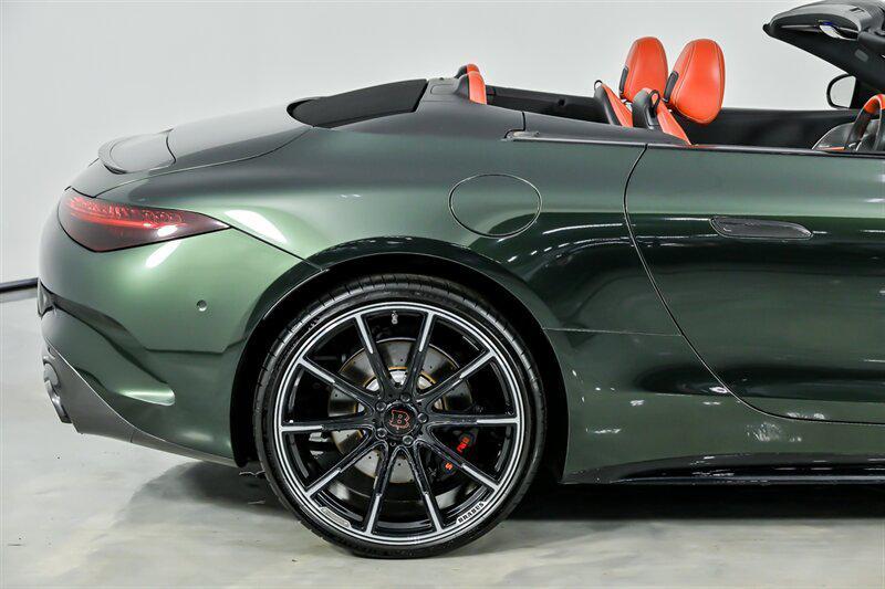used 2022 Mercedes-Benz AMG SL 55 car, priced at $109,995