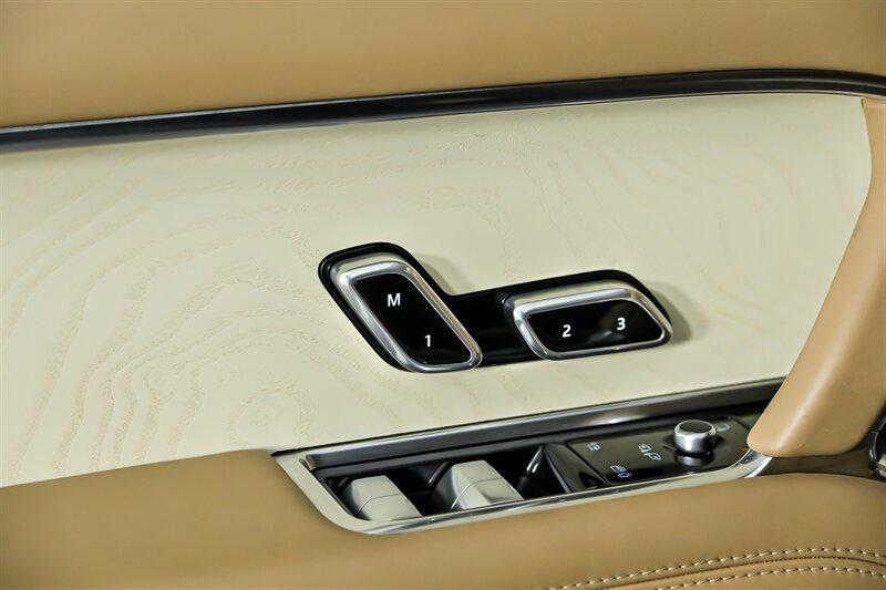 used 2023 Land Rover Range Rover car, priced at $159,995