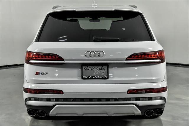 used 2022 Audi SQ7 car, priced at $57,995