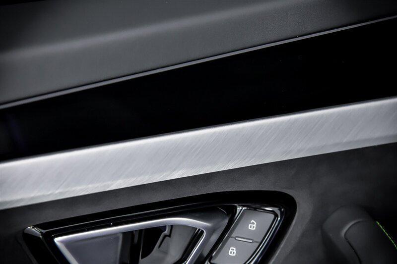 used 2022 Lamborghini Urus car, priced at $234,995