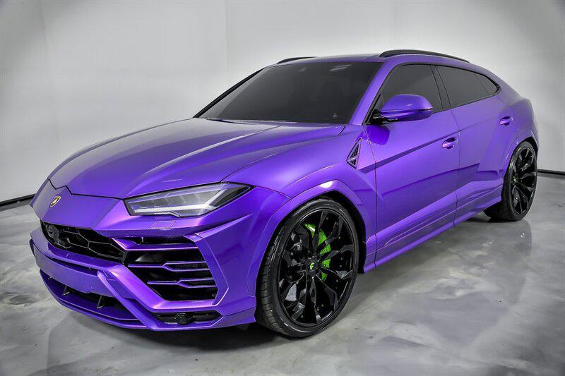 used 2022 Lamborghini Urus car, priced at $234,995