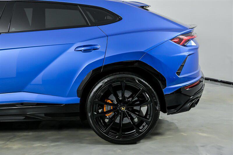 used 2022 Lamborghini Urus car, priced at $209,995