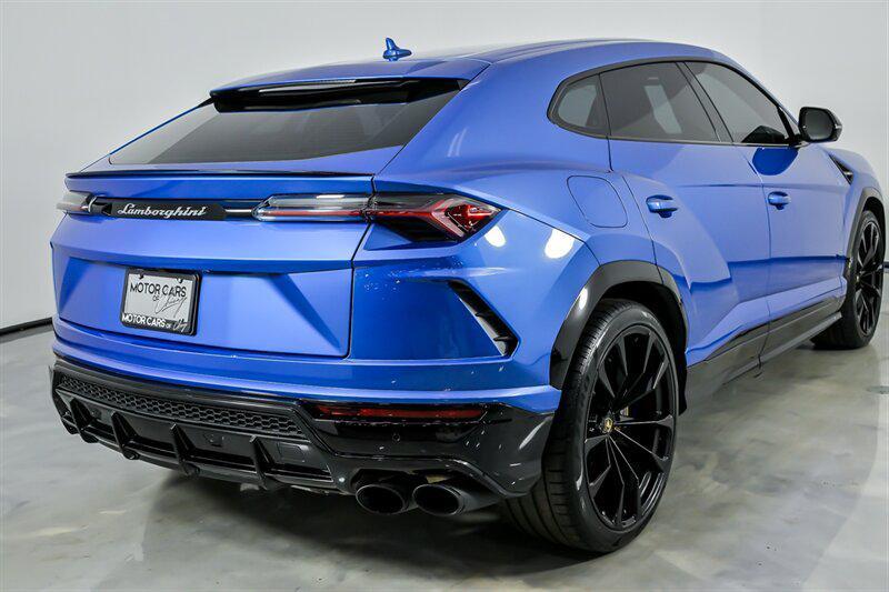 used 2022 Lamborghini Urus car, priced at $209,995