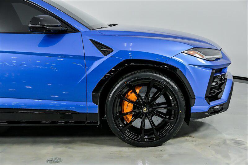 used 2022 Lamborghini Urus car, priced at $209,995