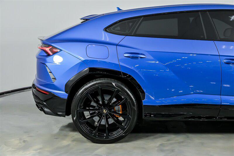 used 2022 Lamborghini Urus car, priced at $209,995