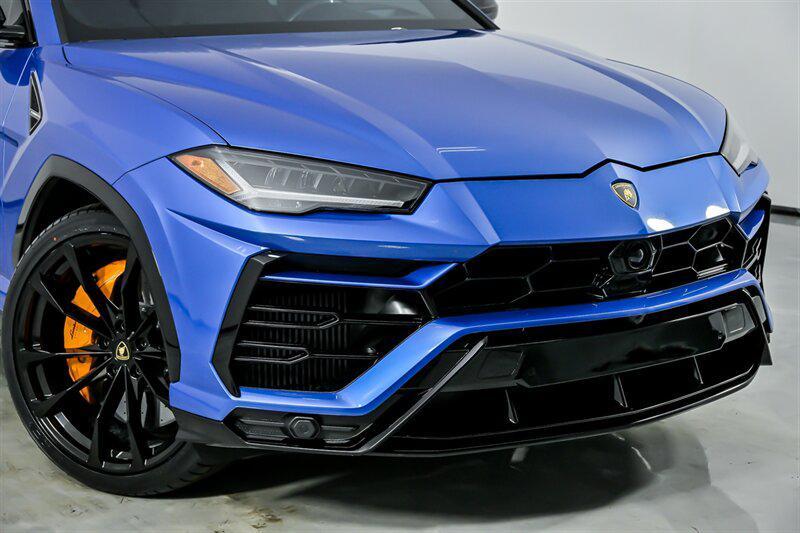 used 2022 Lamborghini Urus car, priced at $209,995