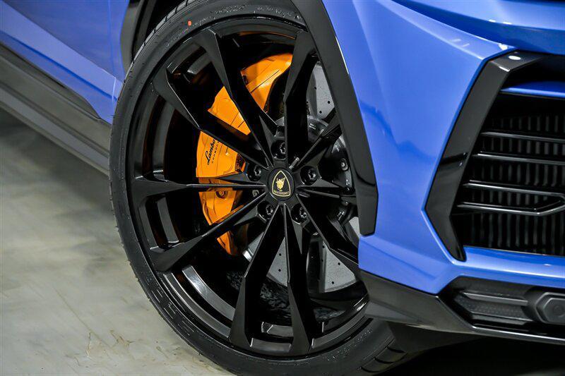 used 2022 Lamborghini Urus car, priced at $209,995