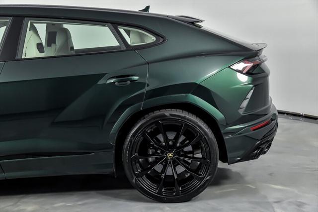 used 2022 Lamborghini Urus car, priced at $194,995