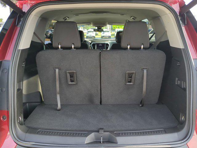 used 2023 GMC Acadia car, priced at $27,980