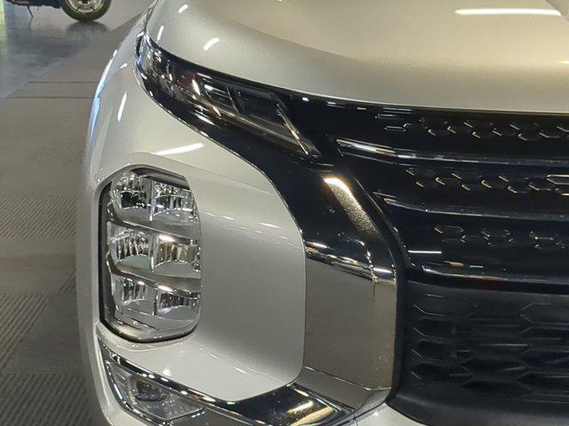 used 2024 Mitsubishi Outlander car, priced at $23,550