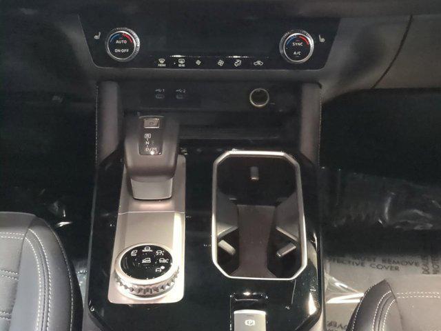 used 2025 Mitsubishi Outlander car, priced at $26,250