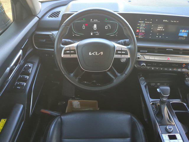 used 2024 Kia Telluride car, priced at $34,700