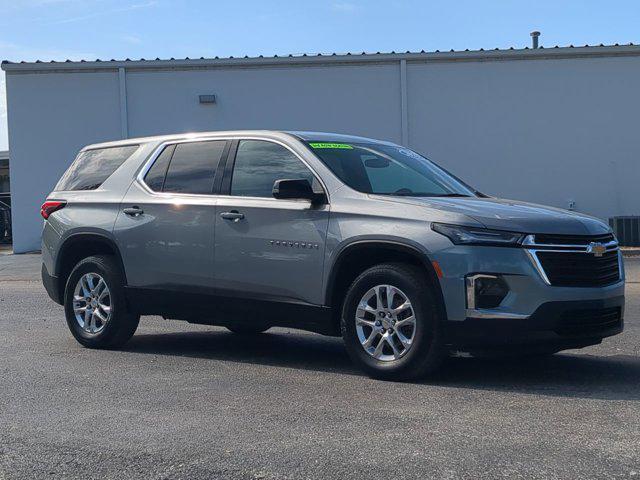 used 2023 Chevrolet Traverse car, priced at $28,800