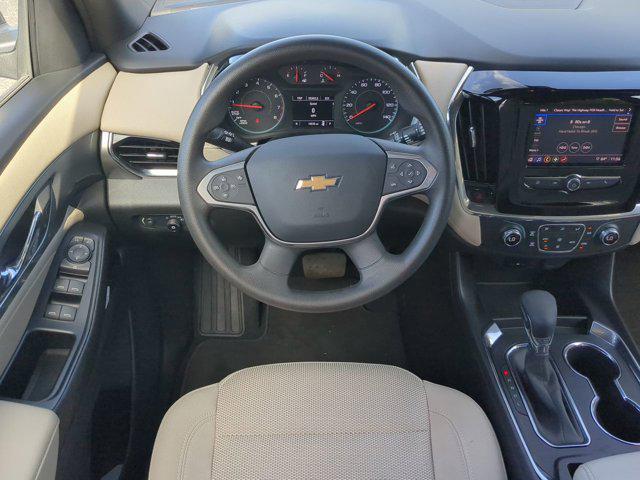 used 2023 Chevrolet Traverse car, priced at $28,800