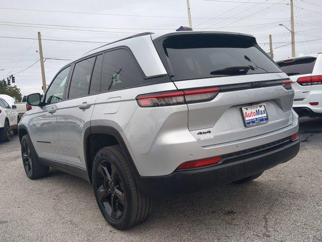 used 2022 Jeep Grand Cherokee car, priced at $32,990