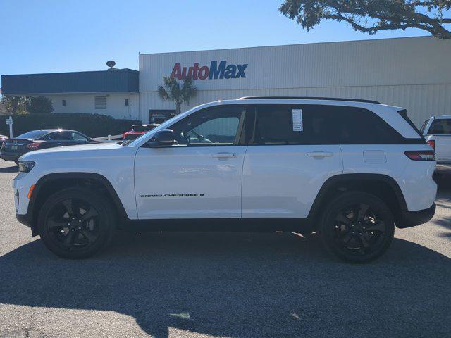 used 2023 Jeep Grand Cherokee car, priced at $33,200