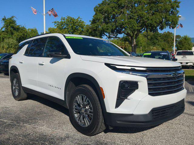 used 2024 Chevrolet Traverse car, priced at $33,500