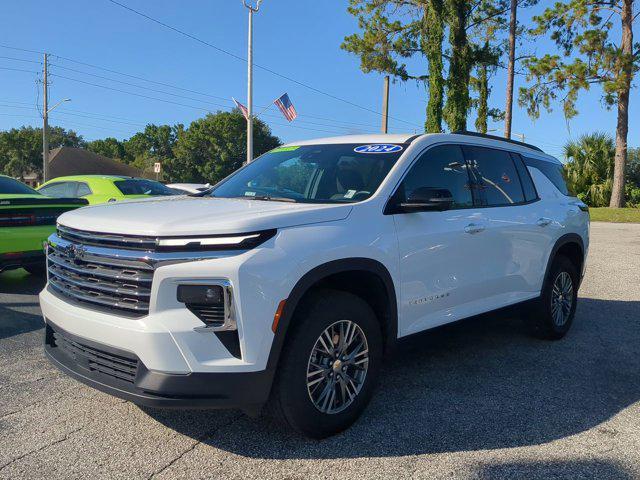 used 2024 Chevrolet Traverse car, priced at $33,500