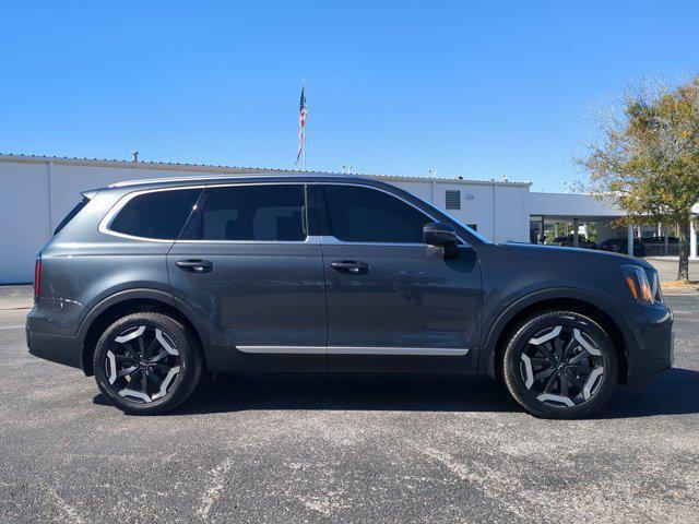 used 2024 Kia Telluride car, priced at $38,990