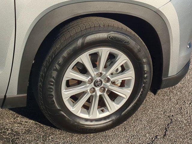 used 2025 Toyota Grand Highlander car, priced at $42,200