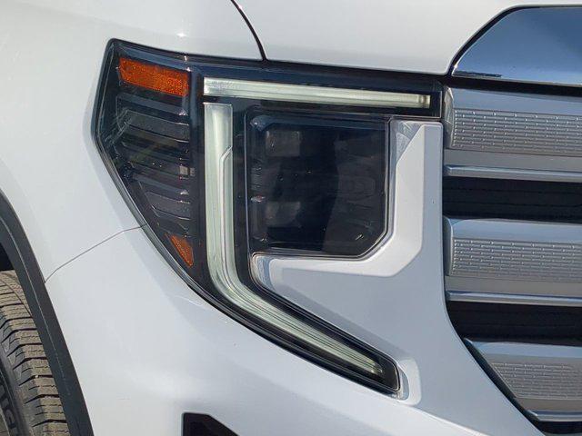 used 2022 GMC Sierra 1500 car, priced at $38,500