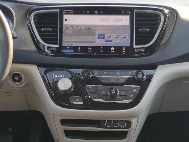 used 2023 Chrysler Pacifica car, priced at $21,990