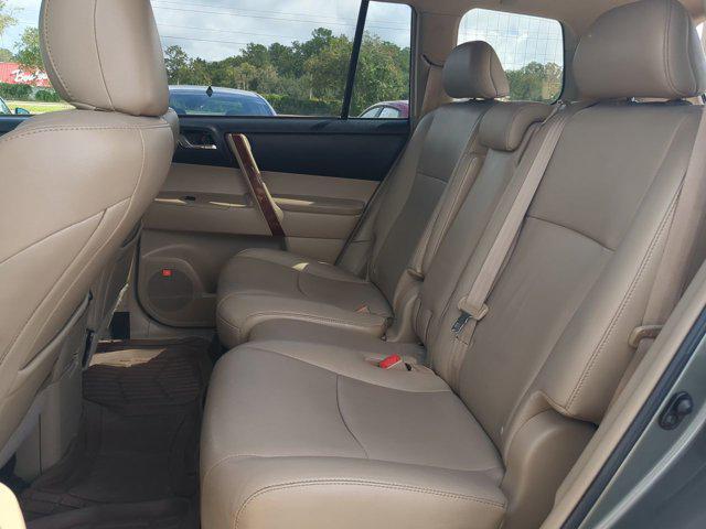 used 2011 Toyota Highlander car, priced at $11,600
