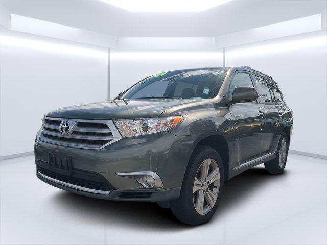 used 2011 Toyota Highlander car, priced at $11,600