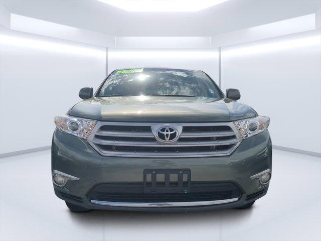 used 2011 Toyota Highlander car, priced at $11,600
