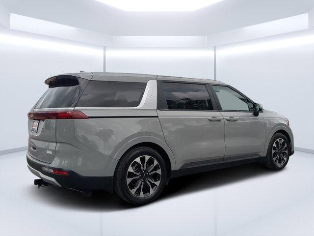 used 2024 Kia Carnival car, priced at $34,400