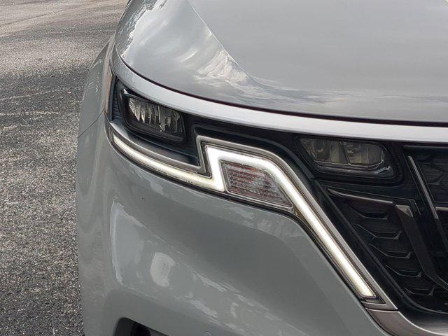 used 2024 Kia Carnival car, priced at $34,400