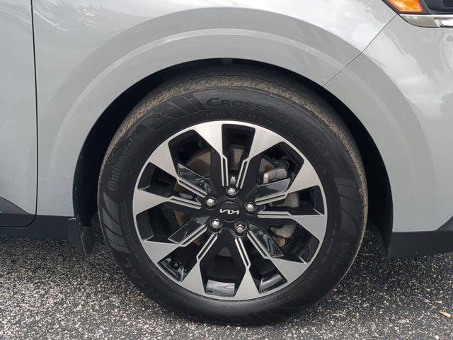 used 2024 Kia Carnival car, priced at $34,400