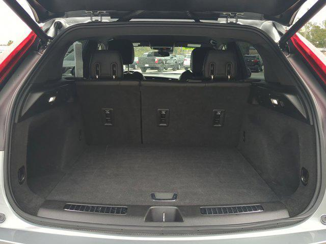 used 2023 Cadillac XT4 car, priced at $25,990
