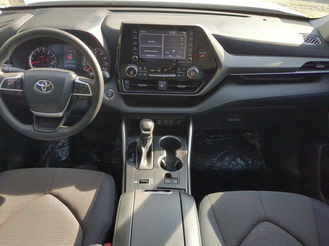 used 2022 Toyota Highlander car, priced at $31,250