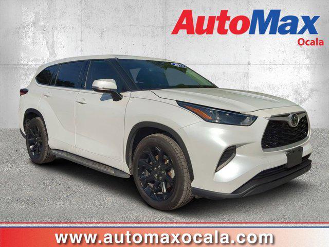 used 2022 Toyota Highlander car, priced at $31,250