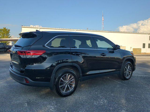 used 2019 Toyota Highlander car, priced at $24,990