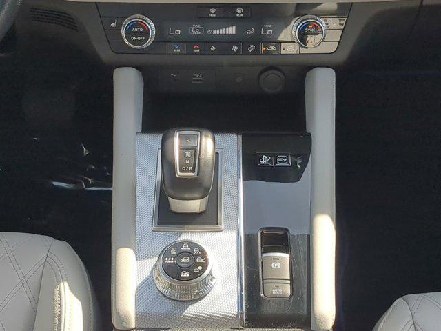 used 2023 Mitsubishi Outlander PHEV car, priced at $28,500