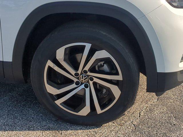 used 2022 Volkswagen Atlas car, priced at $30,990