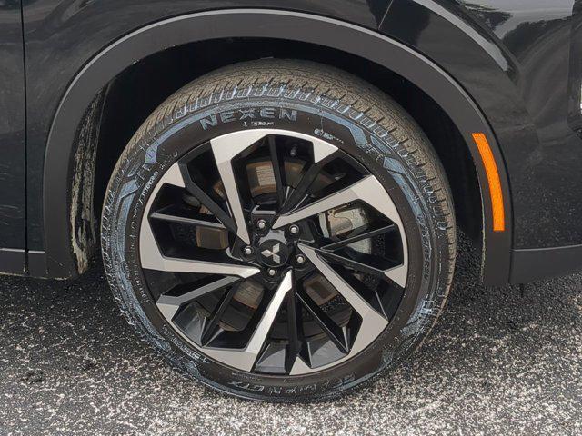 used 2024 Mitsubishi Outlander car, priced at $24,570