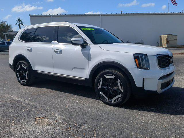 used 2024 Kia Telluride car, priced at $35,990