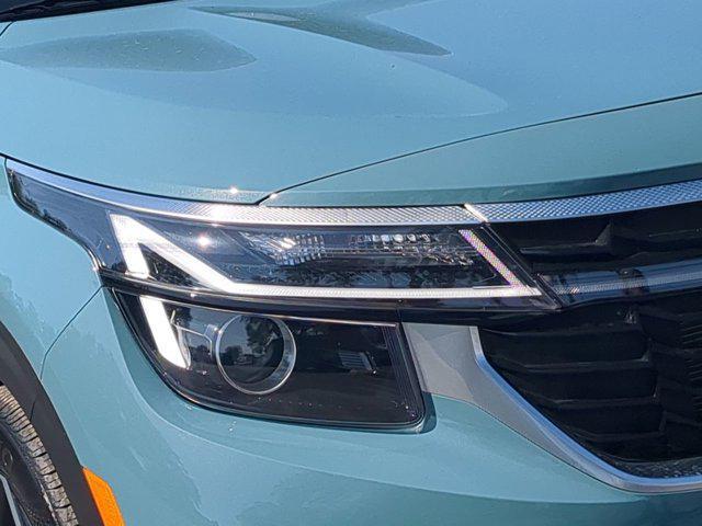 used 2025 Kia Seltos car, priced at $25,800