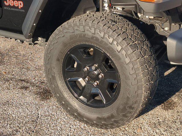 used 2023 Jeep Gladiator car, priced at $38,300