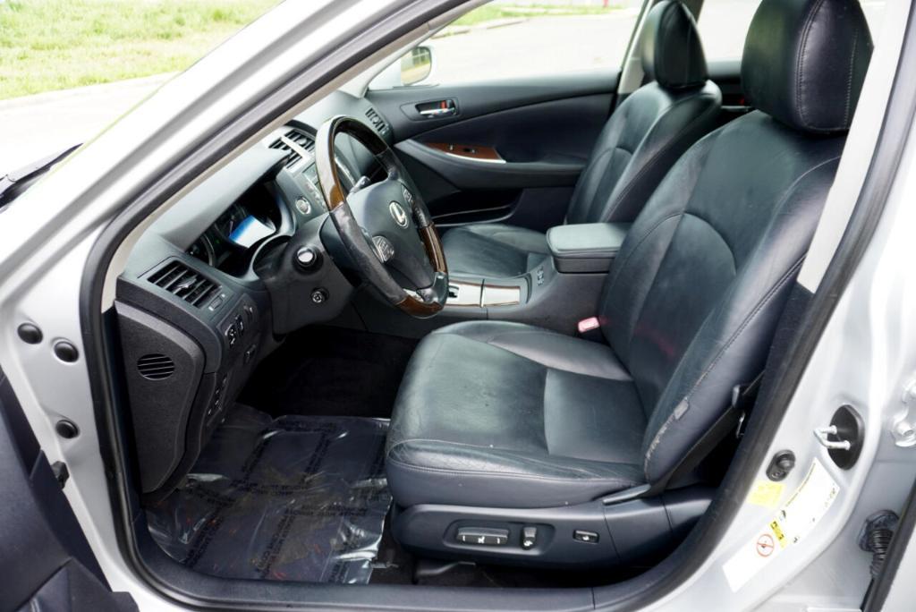 used 2011 Lexus ES 350 car, priced at $10,995