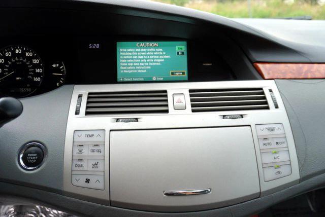 used 2005 Toyota Avalon car, priced at $7,495