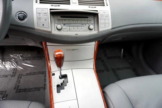 used 2005 Toyota Avalon car, priced at $7,495