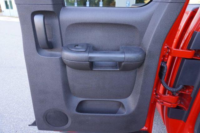 used 2013 GMC Sierra 2500 car, priced at $22,995