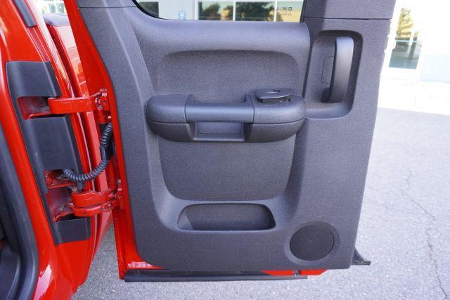 used 2013 GMC Sierra 2500 car, priced at $22,995