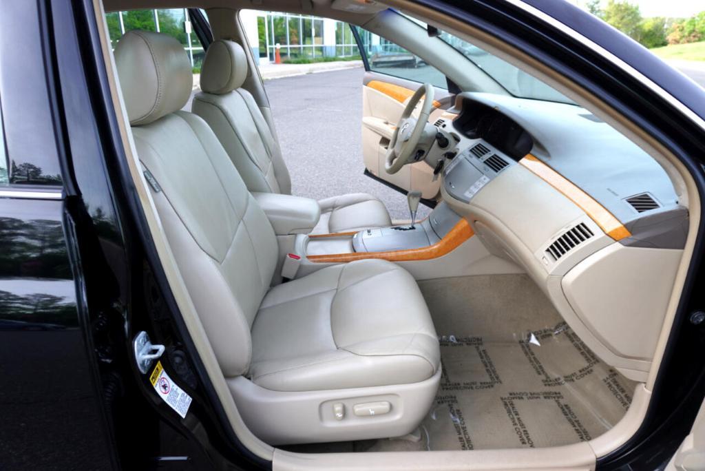 used 2007 Toyota Avalon car, priced at $8,995